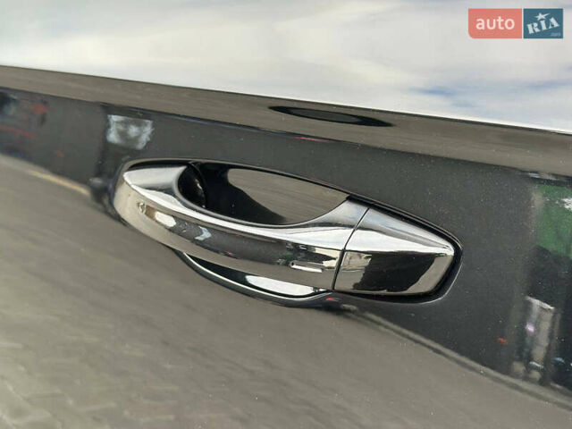 Черный Фольксваген Туарег, объемом двигателя 2.99 л и пробегом 18 тыс. км за 82999 $, фото 76 на Automoto.ua