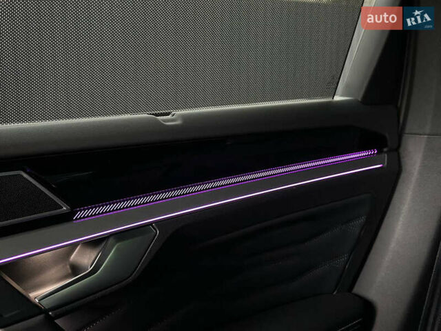 Черный Фольксваген Туарег, объемом двигателя 2.99 л и пробегом 18 тыс. км за 82999 $, фото 55 на Automoto.ua