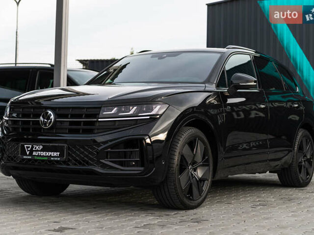 Черный Фольксваген Туарег, объемом двигателя 2.99 л и пробегом 27 тыс. км за 85500 $, фото 4 на Automoto.ua