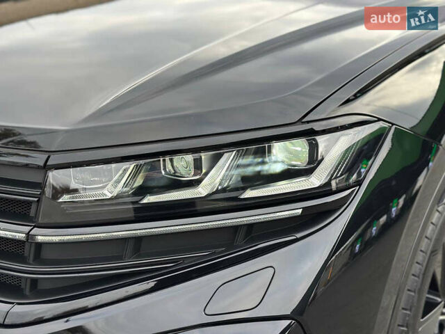 Черный Фольксваген Туарег, объемом двигателя 2.99 л и пробегом 18 тыс. км за 82999 $, фото 65 на Automoto.ua