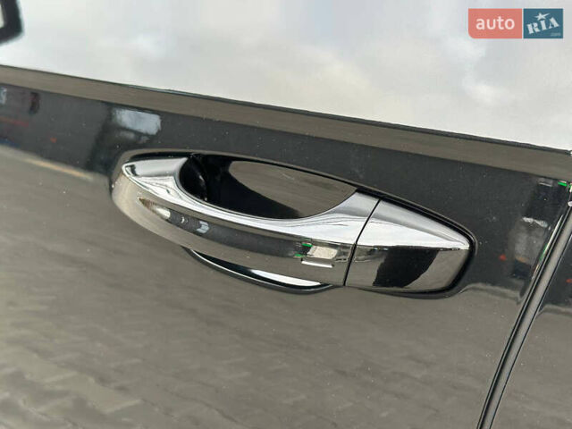 Черный Фольксваген Туарег, объемом двигателя 2.99 л и пробегом 18 тыс. км за 82999 $, фото 60 на Automoto.ua