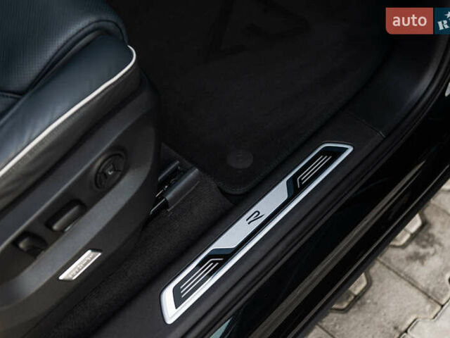 Черный Фольксваген Туарег, объемом двигателя 2.99 л и пробегом 27 тыс. км за 85500 $, фото 39 на Automoto.ua