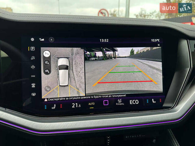 Черный Фольксваген Туарег, объемом двигателя 2.99 л и пробегом 18 тыс. км за 82999 $, фото 51 на Automoto.ua