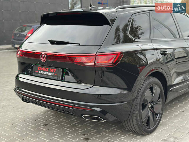 Черный Фольксваген Туарег, объемом двигателя 2.99 л и пробегом 18 тыс. км за 82999 $, фото 71 на Automoto.ua