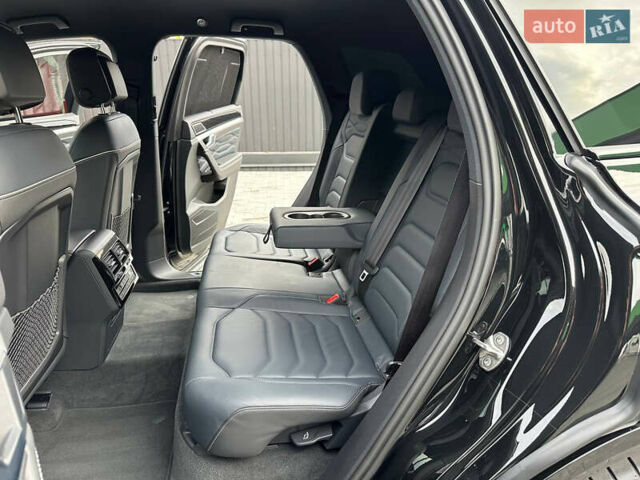 Черный Фольксваген Туарег, объемом двигателя 2.99 л и пробегом 18 тыс. км за 82999 $, фото 24 на Automoto.ua