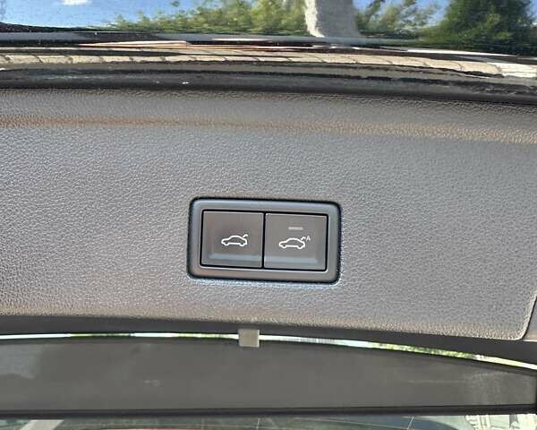 Чорний Фольксваген Туарег, об'ємом двигуна 3 л та пробігом 207 тис. км за 67500 $, фото 16 на Automoto.ua