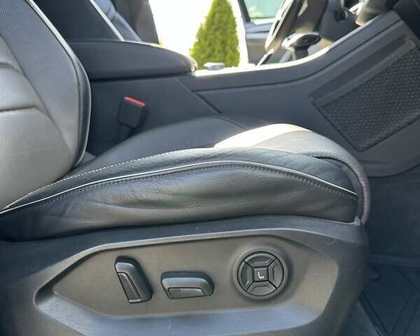 Чорний Фольксваген Туарег, об'ємом двигуна 3 л та пробігом 207 тис. км за 67500 $, фото 22 на Automoto.ua