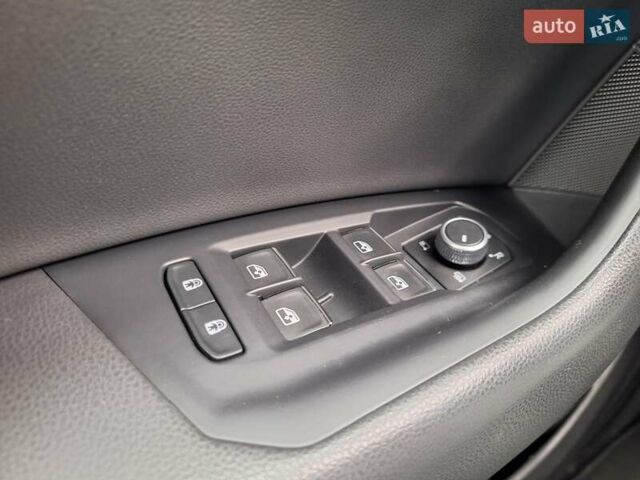 Черный Фольксваген Туарег, объемом двигателя 2.97 л и пробегом 101 тыс. км за 63900 $, фото 5 на Automoto.ua