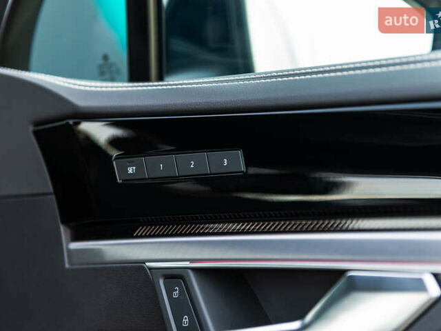 Черный Фольксваген Туарег, объемом двигателя 2.99 л и пробегом 27 тыс. км за 85500 $, фото 36 на Automoto.ua