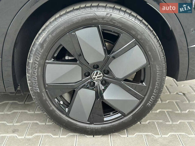 Черный Фольксваген Туарег, объемом двигателя 2.99 л и пробегом 18 тыс. км за 82999 $, фото 77 на Automoto.ua