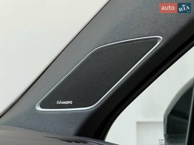 Черный Фольксваген Туарег, объемом двигателя 2.97 л и пробегом 1 тыс. км за 83900 $, фото 33 на Automoto.ua