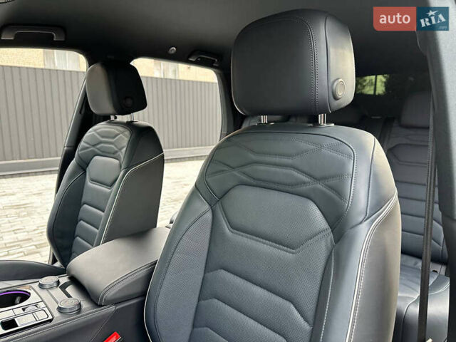 Черный Фольксваген Туарег, объемом двигателя 2.99 л и пробегом 18 тыс. км за 82999 $, фото 18 на Automoto.ua