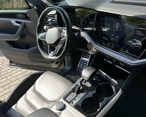 Чорний Фольксваген Туарег, об'ємом двигуна 3 л та пробігом 207 тис. км за 67500 $, фото 21 на Automoto.ua