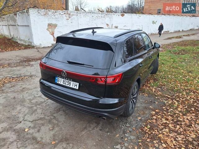 Черный Фольксваген Туарег, объемом двигателя 2.97 л и пробегом 101 тыс. км за 63900 $, фото 23 на Automoto.ua