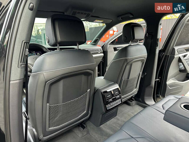 Черный Фольксваген Туарег, объемом двигателя 2.99 л и пробегом 18 тыс. км за 82999 $, фото 25 на Automoto.ua