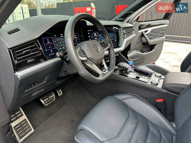Черный Фольксваген Туарег, объемом двигателя 2.99 л и пробегом 18 тыс. км за 82999 $, фото 14 на Automoto.ua