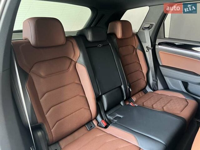 Черный Фольксваген Туарег, объемом двигателя 2.97 л и пробегом 1 тыс. км за 83900 $, фото 25 на Automoto.ua