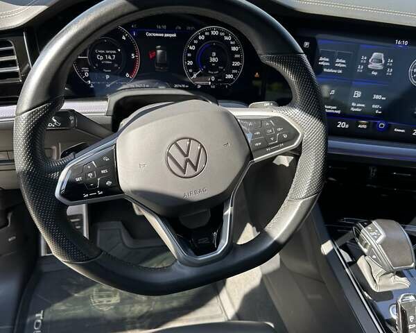 Чорний Фольксваген Туарег, об'ємом двигуна 3 л та пробігом 207 тис. км за 67500 $, фото 28 на Automoto.ua