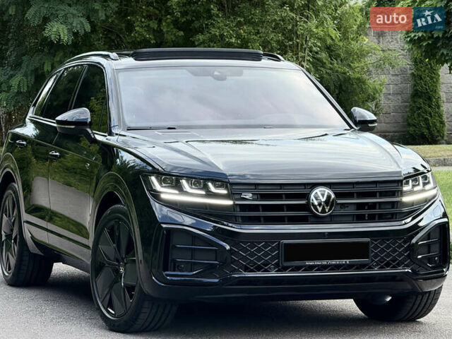 Черный Фольксваген Туарег, объемом двигателя 3 л и пробегом 4 тыс. км за 89950 $, фото 123 на Automoto.ua
