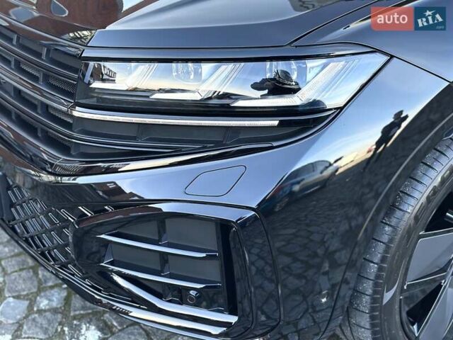 Черный Фольксваген Туарег, объемом двигателя 2.97 л и пробегом 4 тыс. км за 92900 $, фото 7 на Automoto.ua