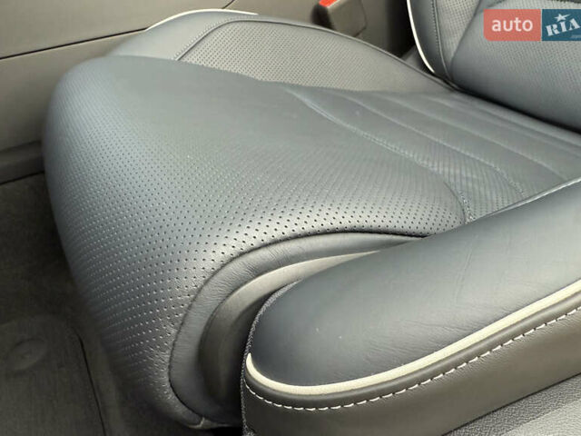 Черный Фольксваген Туарег, объемом двигателя 3 л и пробегом 4 тыс. км за 89950 $, фото 55 на Automoto.ua