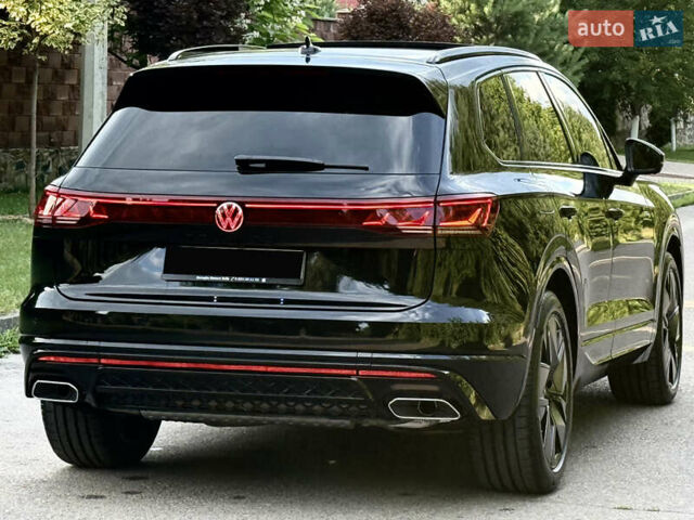 Черный Фольксваген Туарег, объемом двигателя 3 л и пробегом 4 тыс. км за 89950 $, фото 38 на Automoto.ua