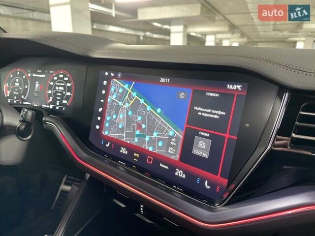 Черный Фольксваген Туарег, объемом двигателя 2.97 л и пробегом 2 тыс. км за 93000 $, фото 42 на Automoto.ua