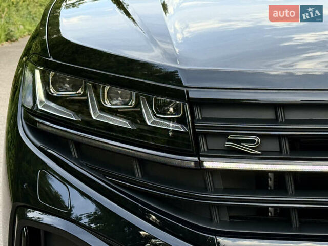 Черный Фольксваген Туарег, объемом двигателя 3 л и пробегом 4 тыс. км за 89950 $, фото 6 на Automoto.ua