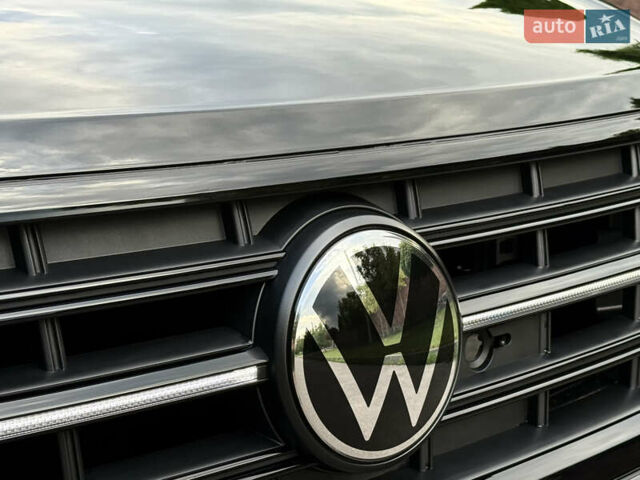 Черный Фольксваген Туарег, объемом двигателя 3 л и пробегом 4 тыс. км за 89950 $, фото 8 на Automoto.ua
