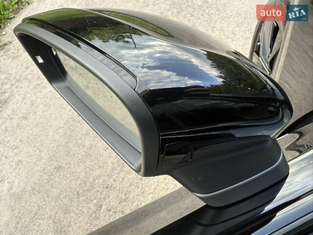 Черный Фольксваген Туарег, объемом двигателя 3 л и пробегом 4 тыс. км за 89950 $, фото 16 на Automoto.ua