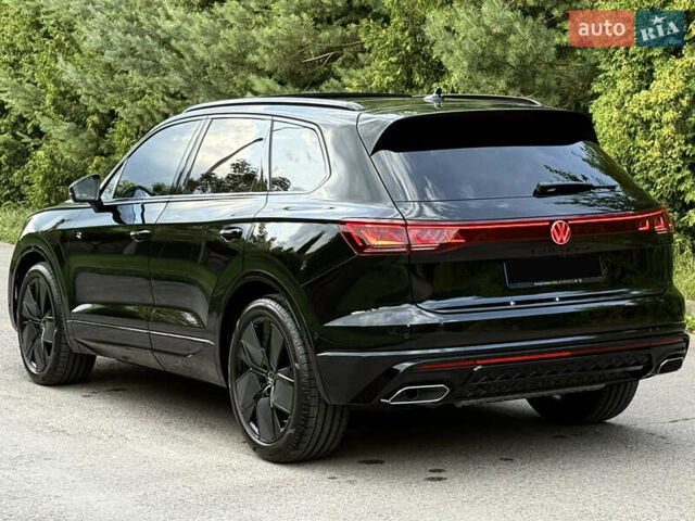 Черный Фольксваген Туарег, объемом двигателя 3 л и пробегом 4 тыс. км за 89950 $, фото 20 на Automoto.ua