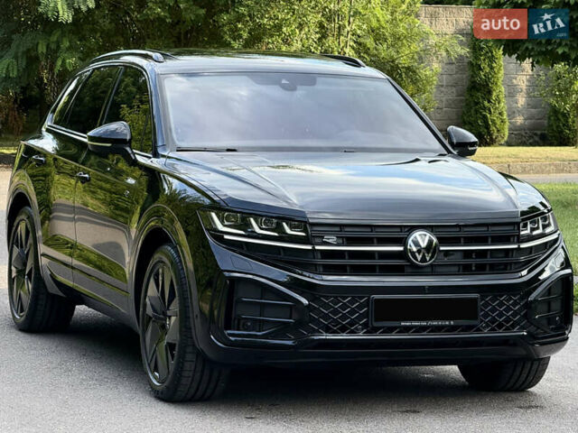 Черный Фольксваген Туарег, объемом двигателя 3 л и пробегом 4 тыс. км за 89950 $, фото 30 на Automoto.ua
