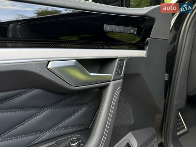 Черный Фольксваген Туарег, объемом двигателя 3 л и пробегом 4 тыс. км за 89950 $, фото 42 на Automoto.ua