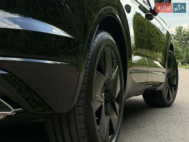 Черный Фольксваген Туарег, объемом двигателя 3 л и пробегом 4 тыс. км за 89950 $, фото 129 на Automoto.ua