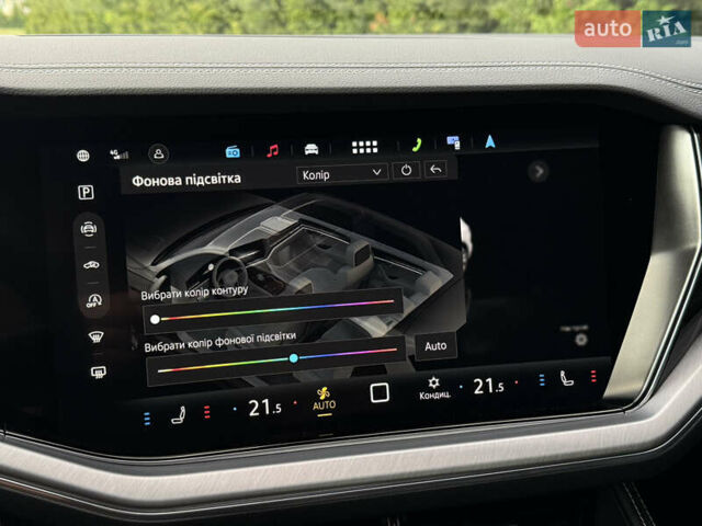 Черный Фольксваген Туарег, объемом двигателя 3 л и пробегом 4 тыс. км за 89950 $, фото 71 на Automoto.ua