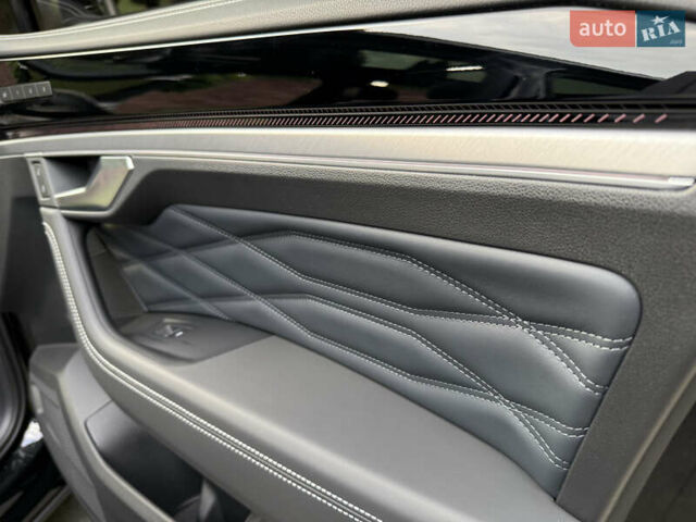 Черный Фольксваген Туарег, объемом двигателя 3 л и пробегом 4 тыс. км за 89950 $, фото 77 на Automoto.ua