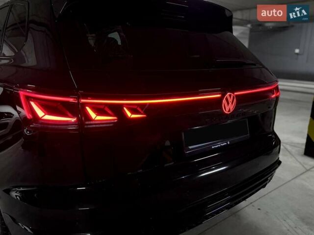 Черный Фольксваген Туарег, объемом двигателя 2.97 л и пробегом 2 тыс. км за 93000 $, фото 10 на Automoto.ua