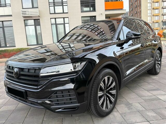 Чорний Фольксваген Туарег, об'ємом двигуна 3 л та пробігом 16 тис. км за 65999 $, фото 11 на Automoto.ua