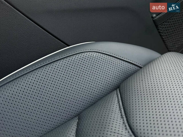 Черный Фольксваген Туарег, объемом двигателя 3 л и пробегом 4 тыс. км за 89950 $, фото 86 на Automoto.ua