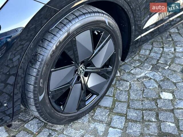 Черный Фольксваген Туарег, объемом двигателя 2.97 л и пробегом 4 тыс. км за 92900 $, фото 6 на Automoto.ua