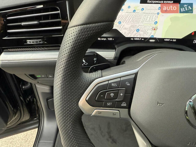 Черный Фольксваген Туарег, объемом двигателя 3 л и пробегом 4 тыс. км за 89950 $, фото 47 на Automoto.ua