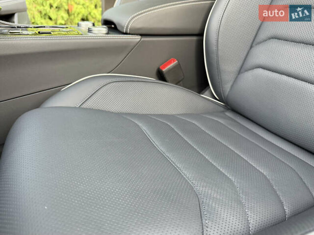 Черный Фольксваген Туарег, объемом двигателя 3 л и пробегом 4 тыс. км за 89950 $, фото 56 на Automoto.ua