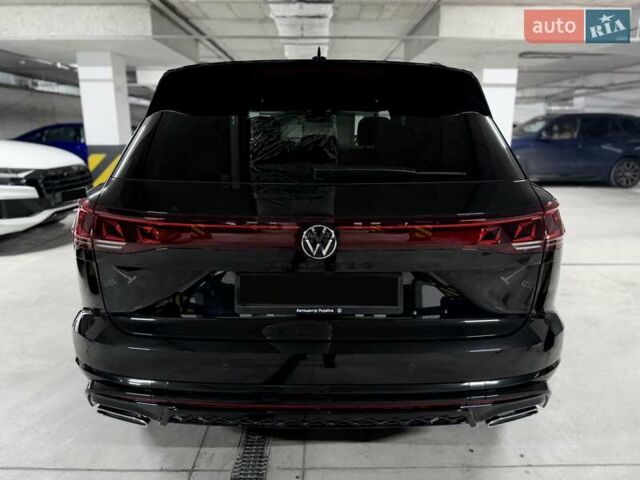 Черный Фольксваген Туарег, объемом двигателя 2.97 л и пробегом 2 тыс. км за 93000 $, фото 11 на Automoto.ua
