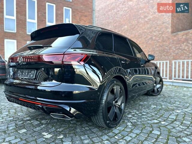 Черный Фольксваген Туарег, объемом двигателя 2.97 л и пробегом 4 тыс. км за 92900 $, фото 17 на Automoto.ua