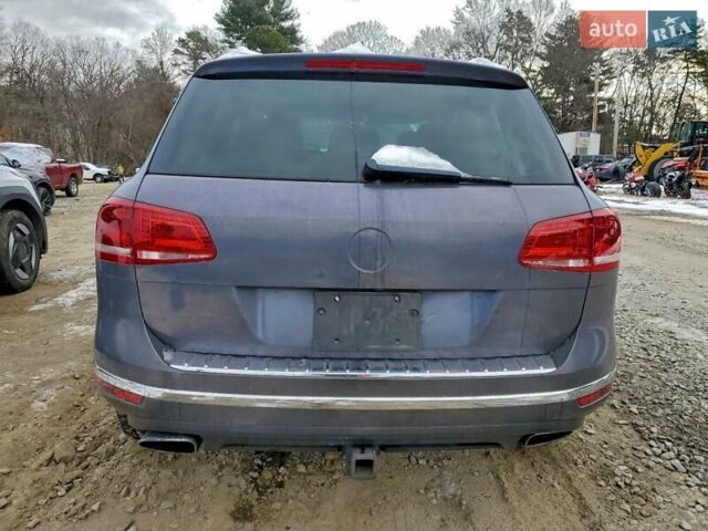 Фиолетовый Фольксваген Туарег, объемом двигателя 3 л и пробегом 129 тыс. км за 2750 $, фото 5 на Automoto.ua