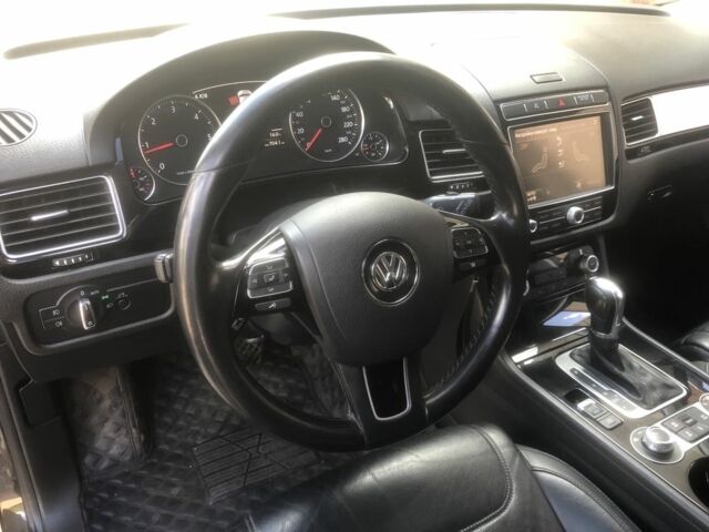 Коричневый Фольксваген Туарег, объемом двигателя 3 л и пробегом 230 тыс. км за 25000 $, фото 7 на Automoto.ua