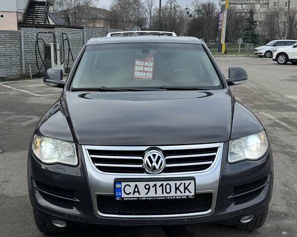 Коричневый Фольксваген Туарег, объемом двигателя 3 л и пробегом 391 тыс. км за 10900 $, фото 1 на Automoto.ua