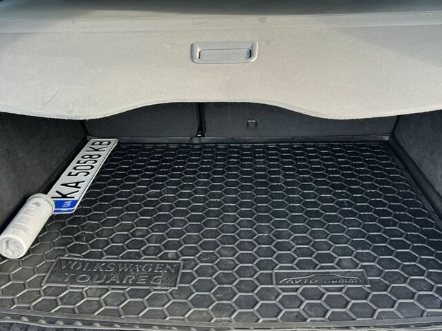 Коричневий Фольксваген Туарег, об'ємом двигуна 3 л та пробігом 308 тис. км за 14000 $, фото 15 на Automoto.ua