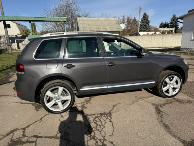 Коричневый Фольксваген Туарег, объемом двигателя 3 л и пробегом 132 тыс. км за 5500 $, фото 4 на Automoto.ua