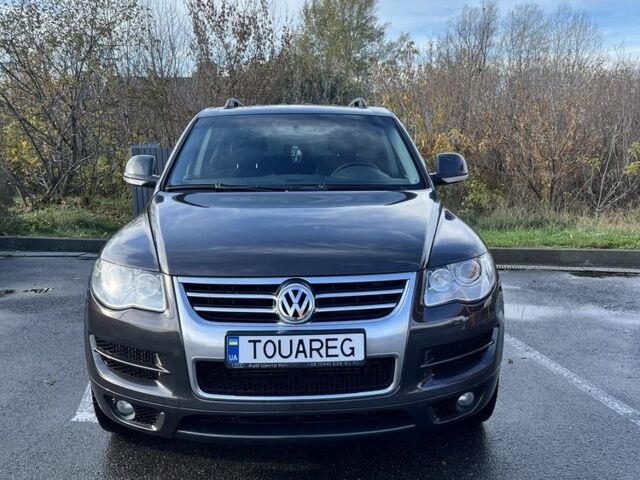 Коричневий Фольксваген Туарег, об'ємом двигуна 3 л та пробігом 308 тис. км за 14000 $, фото 1 на Automoto.ua